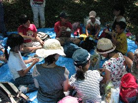 山荘に到着して昼食を取りました