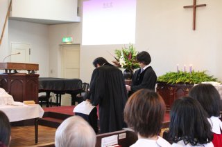 洗礼式のようす