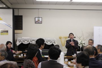 新しい仲間を囲んでの愛餐会