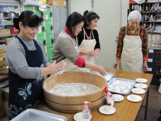 大人も忙しい
