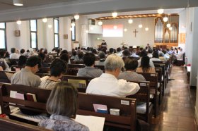 たくさんの礼拝出席者がありました。
