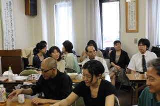楽しい愛餐会の様子